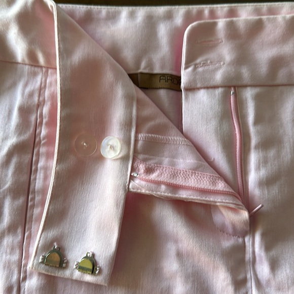 Skirt with small slits. - Picture 5 of 5